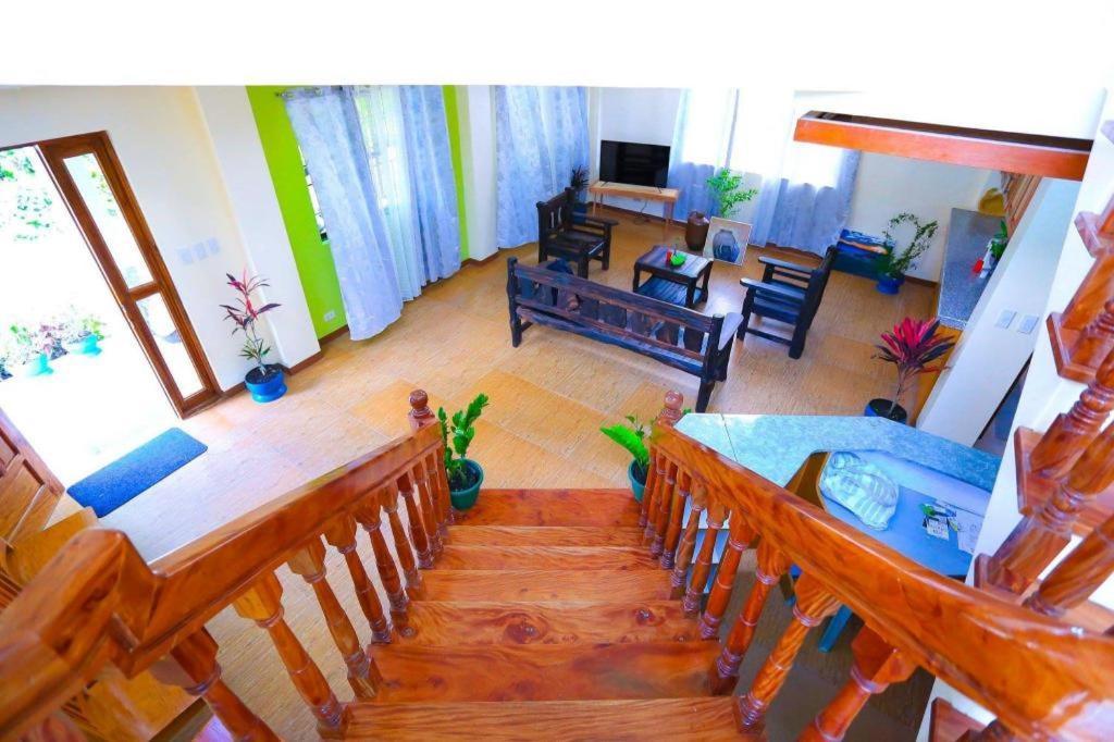Hillside Villa Basco Exterior photo